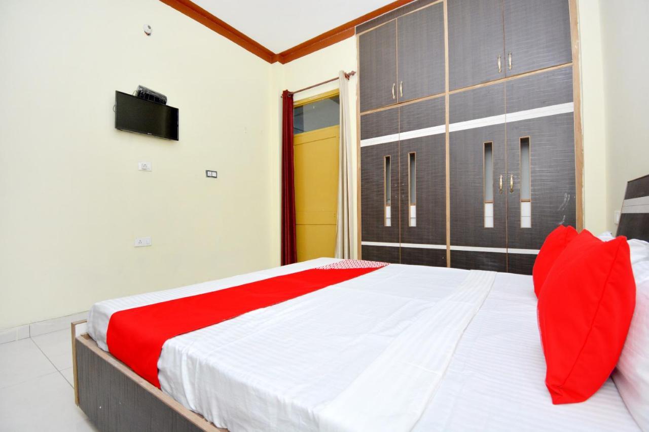 Oyo 40306 White House Jalandhar Exterior photo