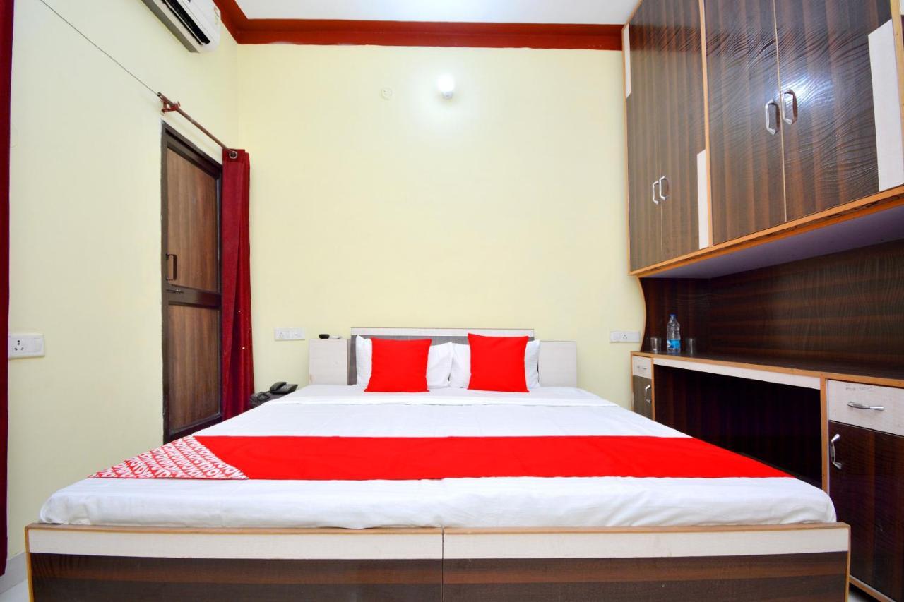 Oyo 40306 White House Jalandhar Exterior photo