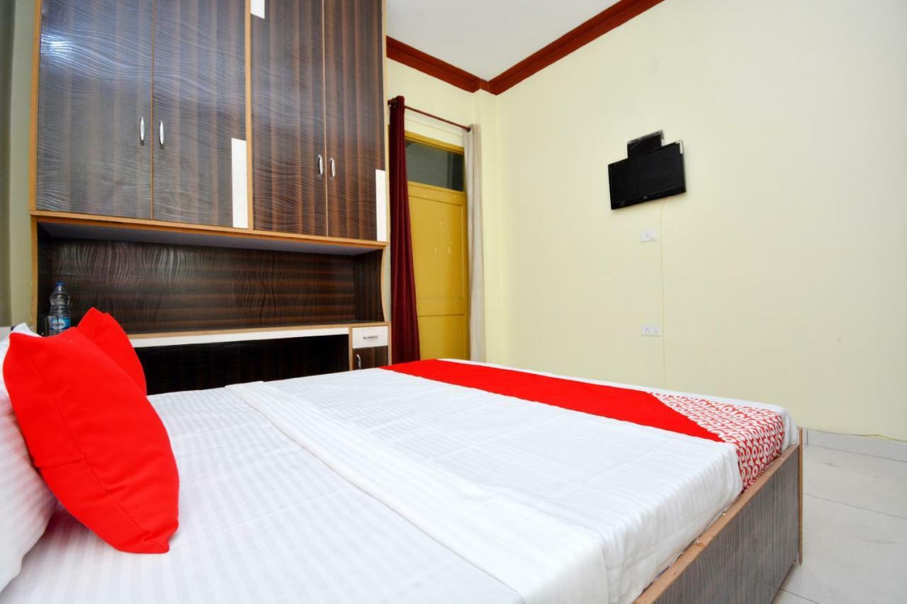 Oyo 40306 White House Jalandhar Exterior photo